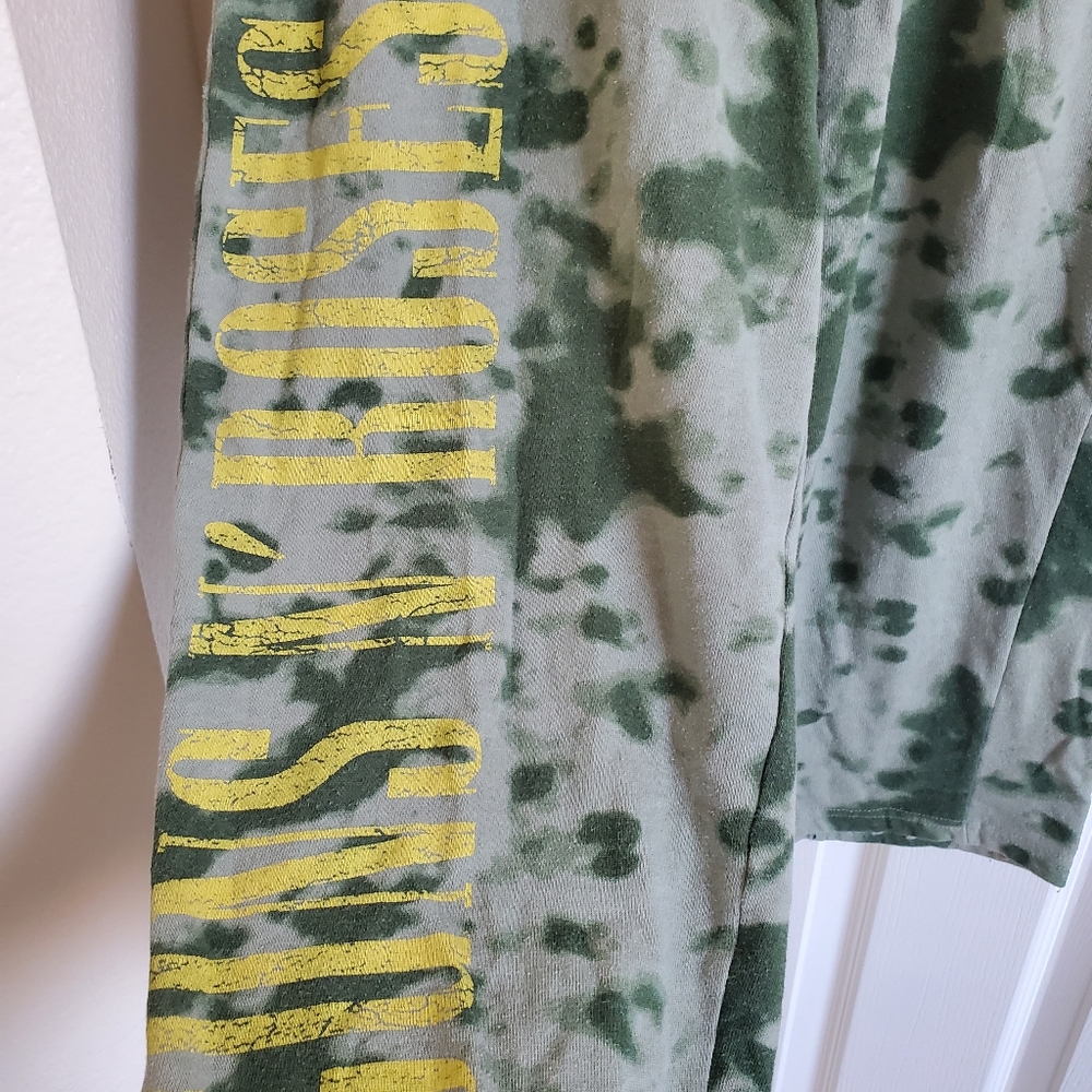 Guns N Roses Camouflage Green Sweats - Picture 2 of 7